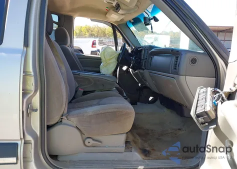 2004 Chevrolet Tahoe Ls from USA, damaged, VIN 1GNEC13V74R240441